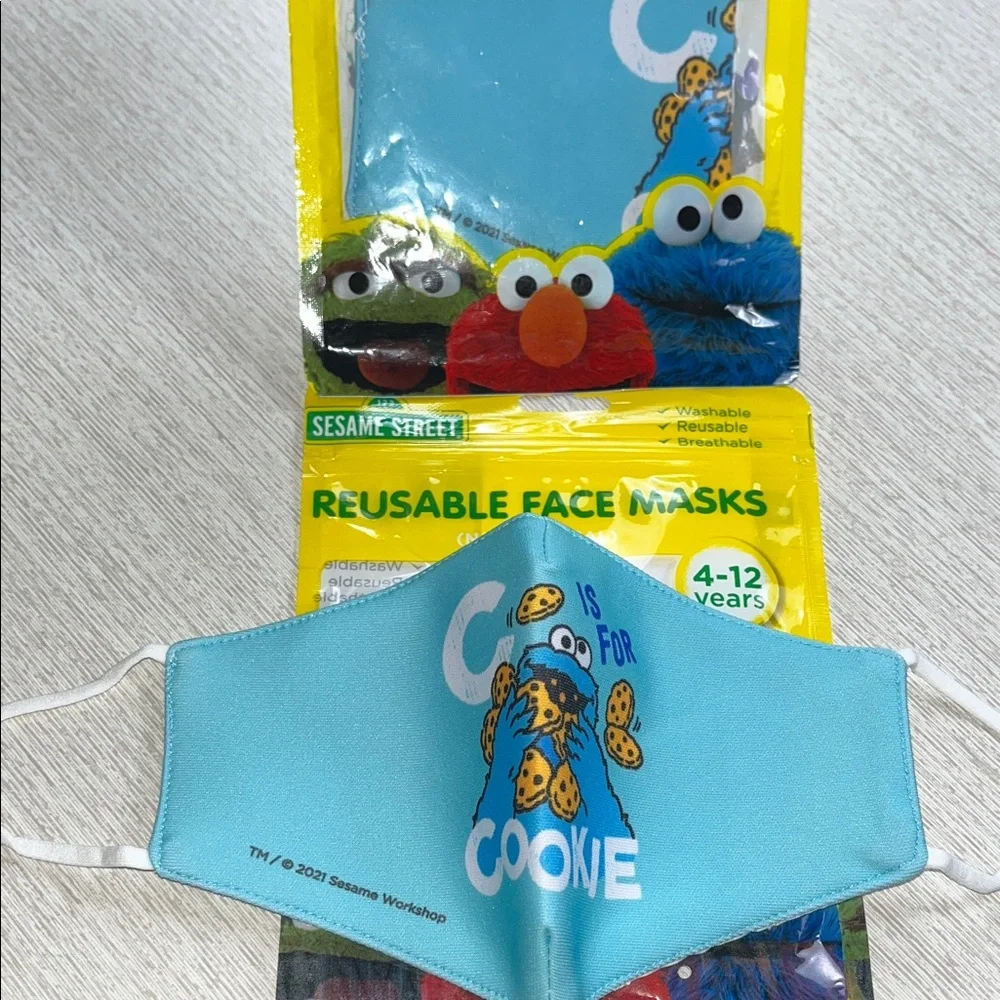 Sesame Street Cookie Monster Blue Face Mask